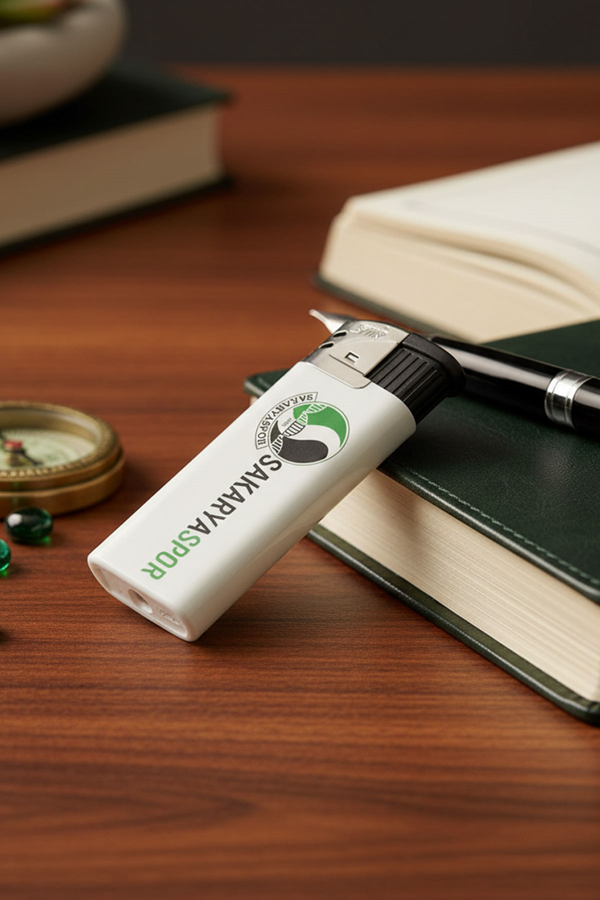 Sakaryaspor Beyaz Çakmak logolu